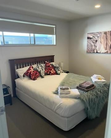 Apartment By The Marina Whitianga Buitenkant foto